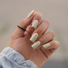 Load image into Gallery viewer, GREEN DRIN GĒL LAKA - 7 ML
