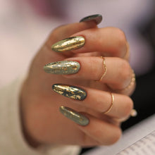 Load image into Gallery viewer, GREYZILLA GĒL LAKA - 7 ML